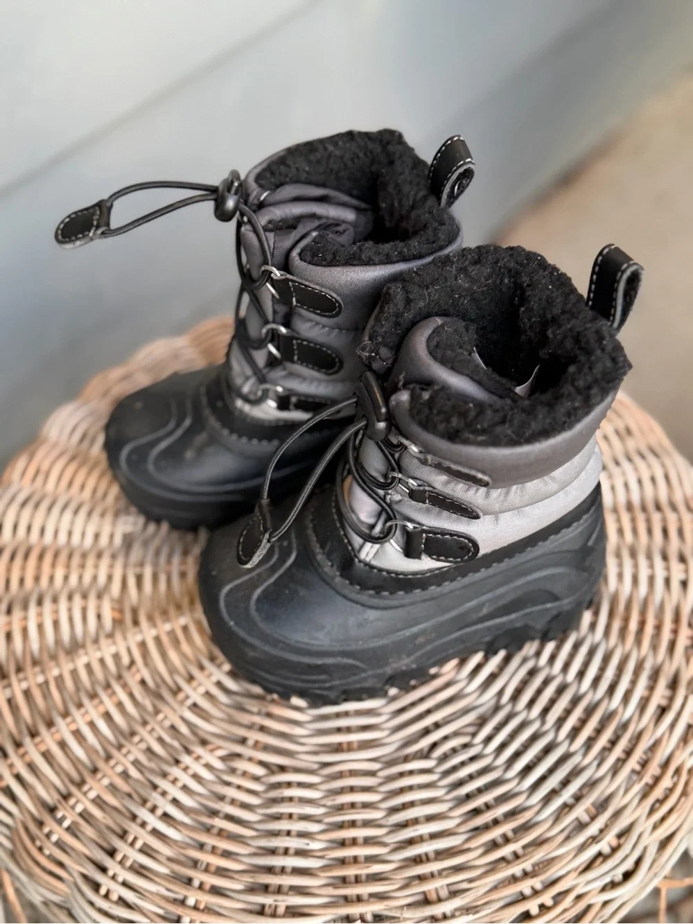 Member’s Mark Kids Winter Snow Boots Black Gray Size 7/8